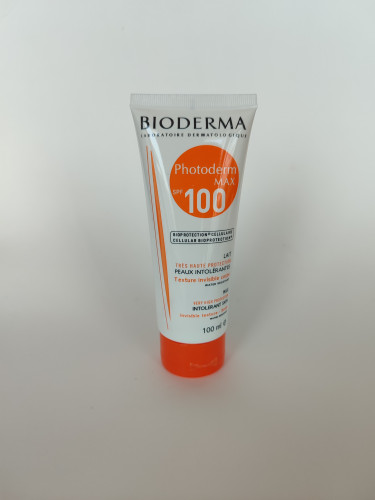 کرم ضد آفتاب بدون رنگ بایوو. درما photoderm max SPF 100